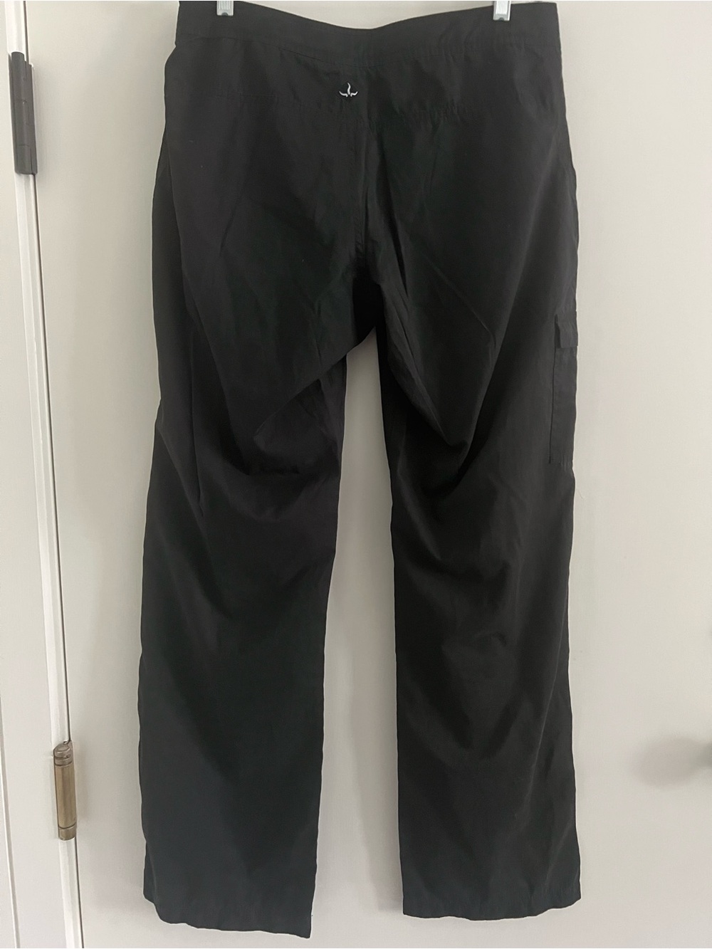 Prana Women’s Black Cargo Hiking Travel Pants Size Medium - Picture 4 of 4